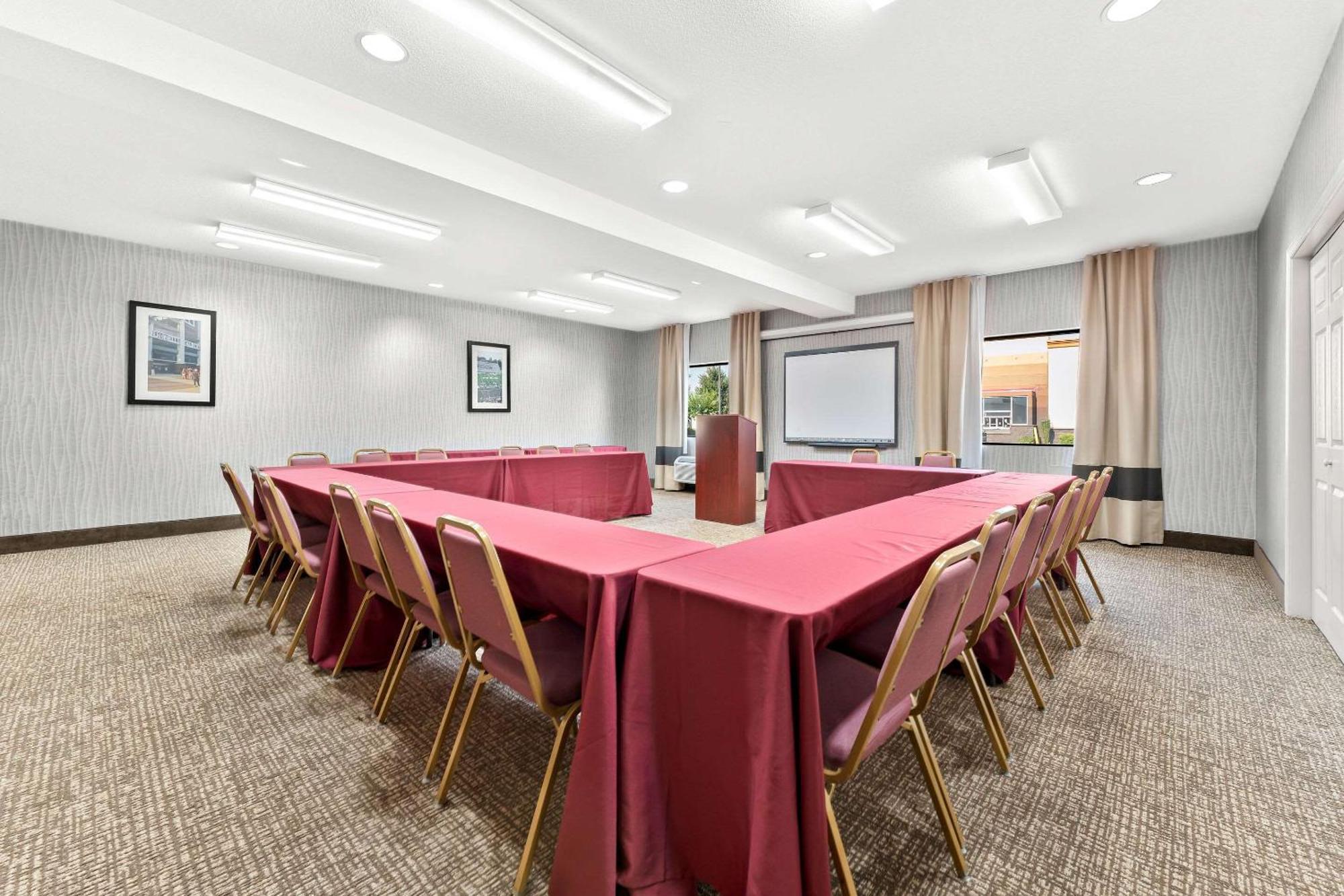 וורנר רובינס Comfort Suites Near Robins Air Force Base מראה חיצוני תמונה