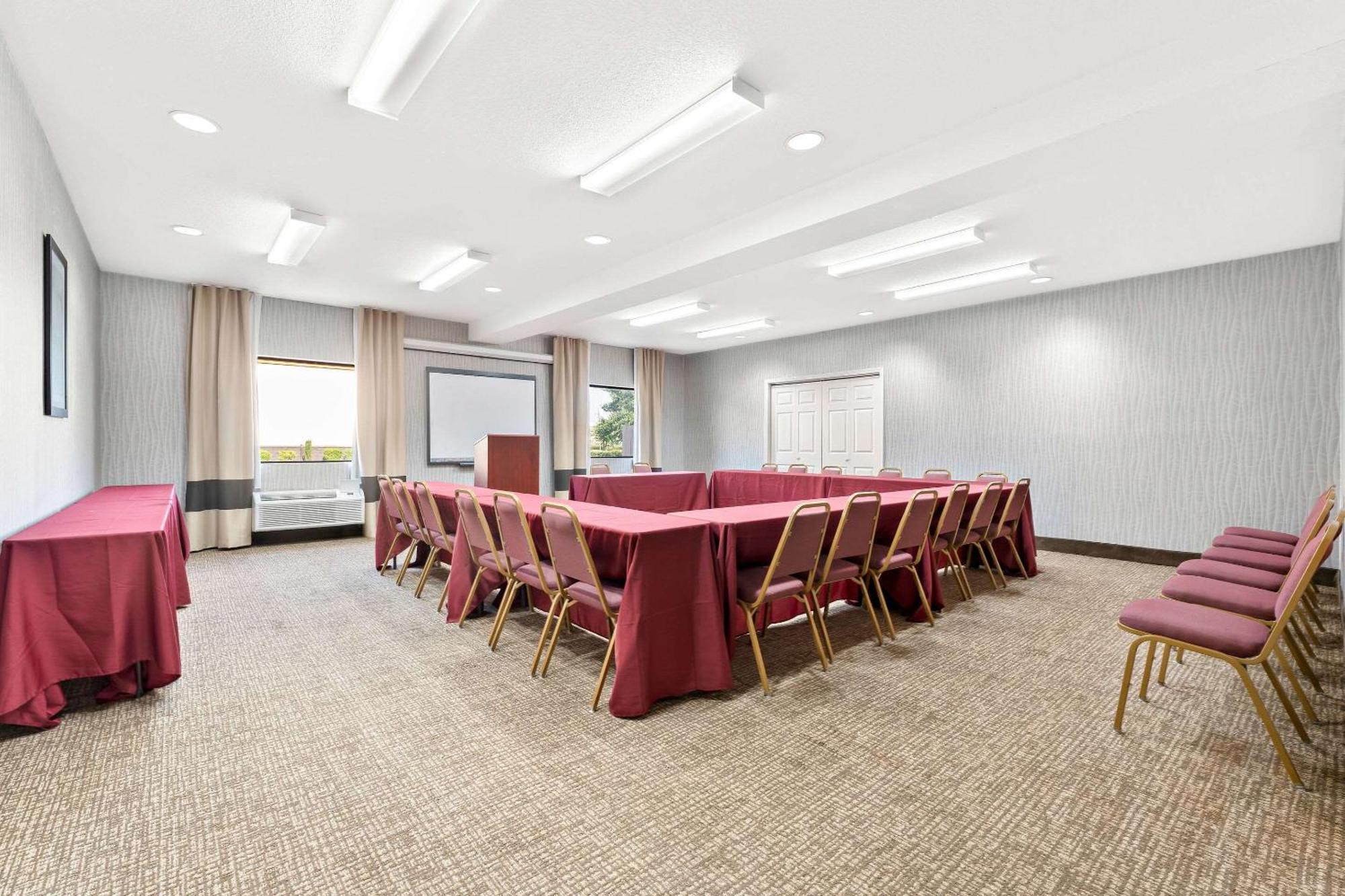 וורנר רובינס Comfort Suites Near Robins Air Force Base מראה חיצוני תמונה