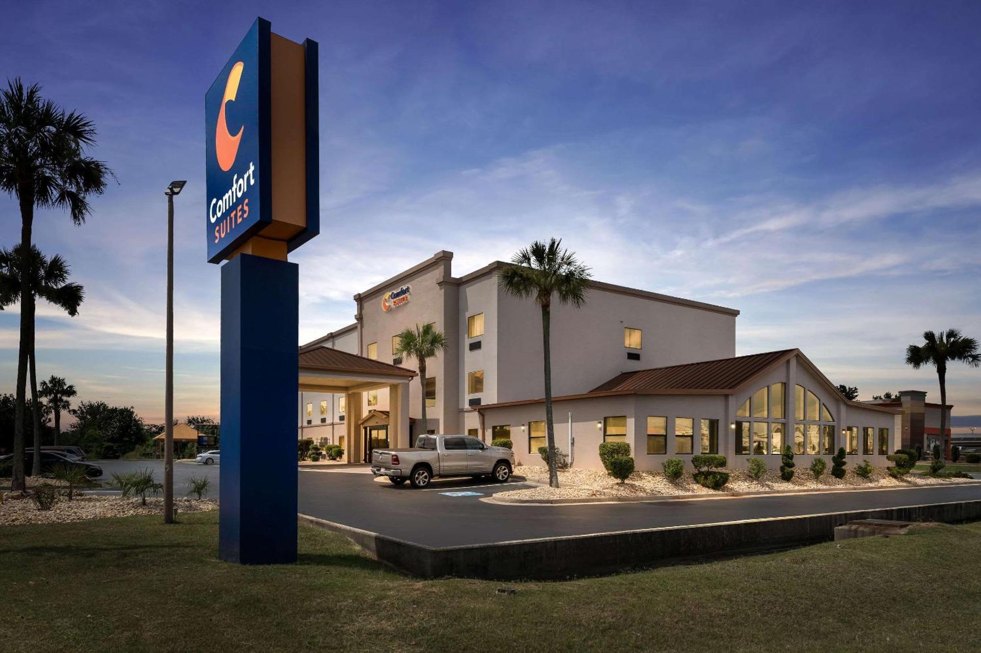וורנר רובינס Comfort Suites Near Robins Air Force Base מראה חיצוני תמונה
